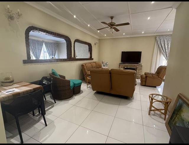 3 BEDROOM HOUSE FOR SALE IN LINMEYER